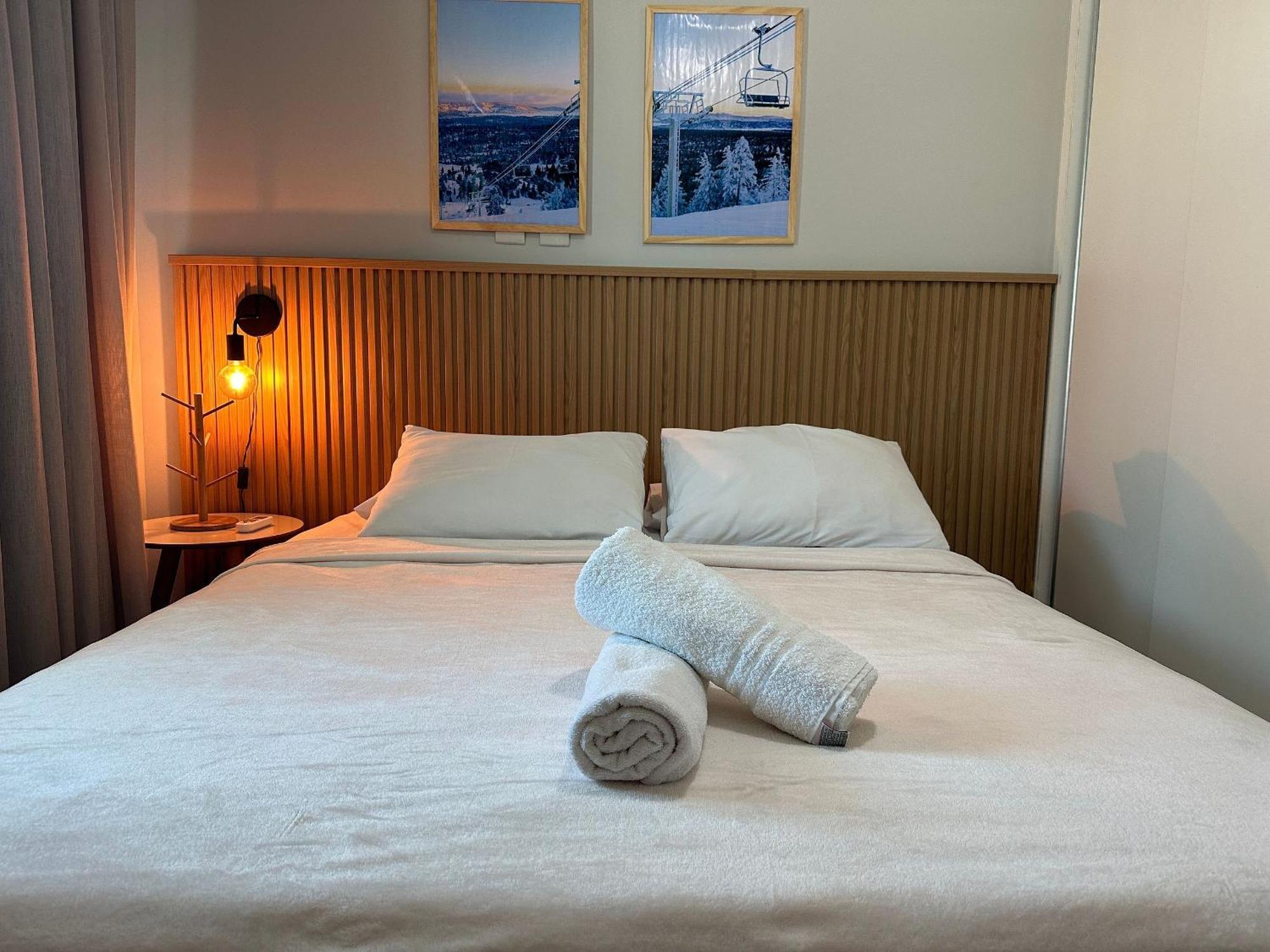 Apto com VISTA ESPETACULAR a BEIRA MAR no Pecado - Wi Fi 200 mb - 2 Quartos - Garagem - Netflix - Piscina - Sauna - Ar condicionado - Portaria 24h - Churrasqueira - Cozinha equipada Macaé Exterior foto