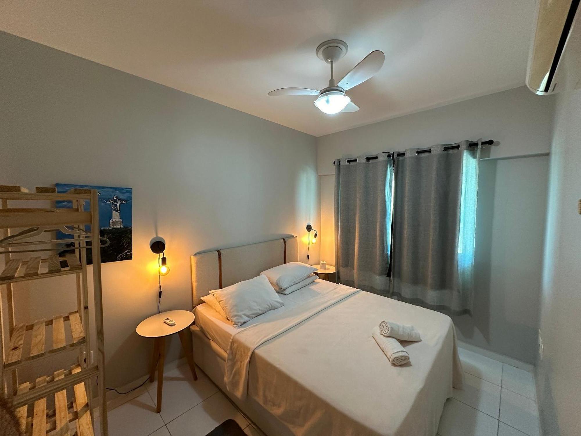 Apto com VISTA ESPETACULAR a BEIRA MAR no Pecado - Wi Fi 200 mb - 2 Quartos - Garagem - Netflix - Piscina - Sauna - Ar condicionado - Portaria 24h - Churrasqueira - Cozinha equipada Macaé Exterior foto